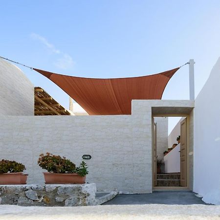 Appartamento Heart Of Oia - Private House With Jacuzzi Esterno foto