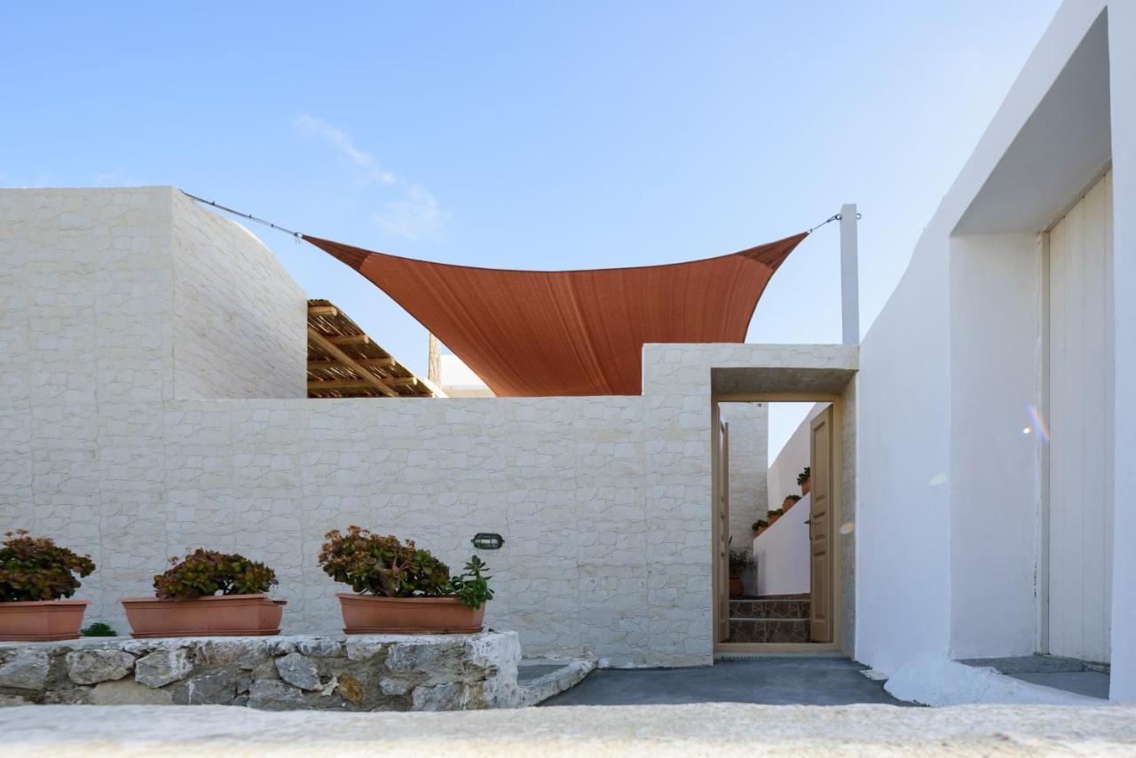 Appartamento Heart Of Oia - Private House With Jacuzzi Esterno foto