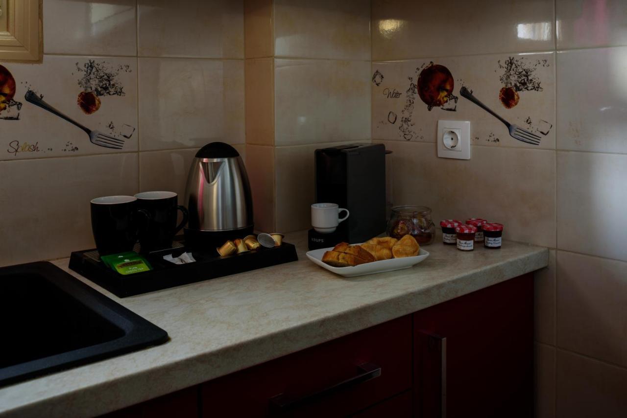 Appartamento Heart Of Oia - Private House With Jacuzzi Esterno foto