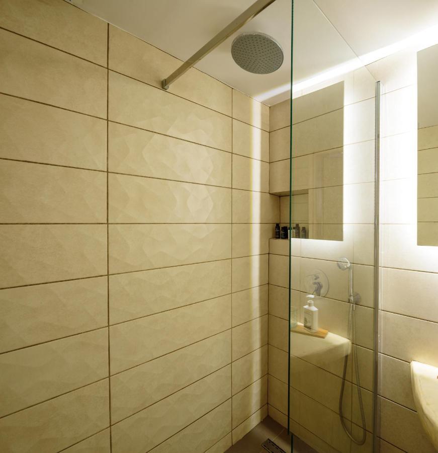 Appartamento Heart Of Oia - Private House With Jacuzzi Esterno foto
