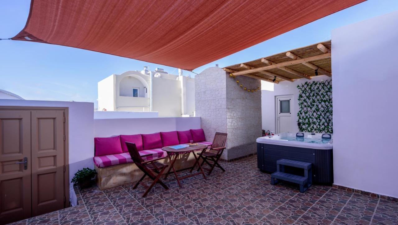 Appartamento Heart Of Oia - Private House With Jacuzzi Esterno foto