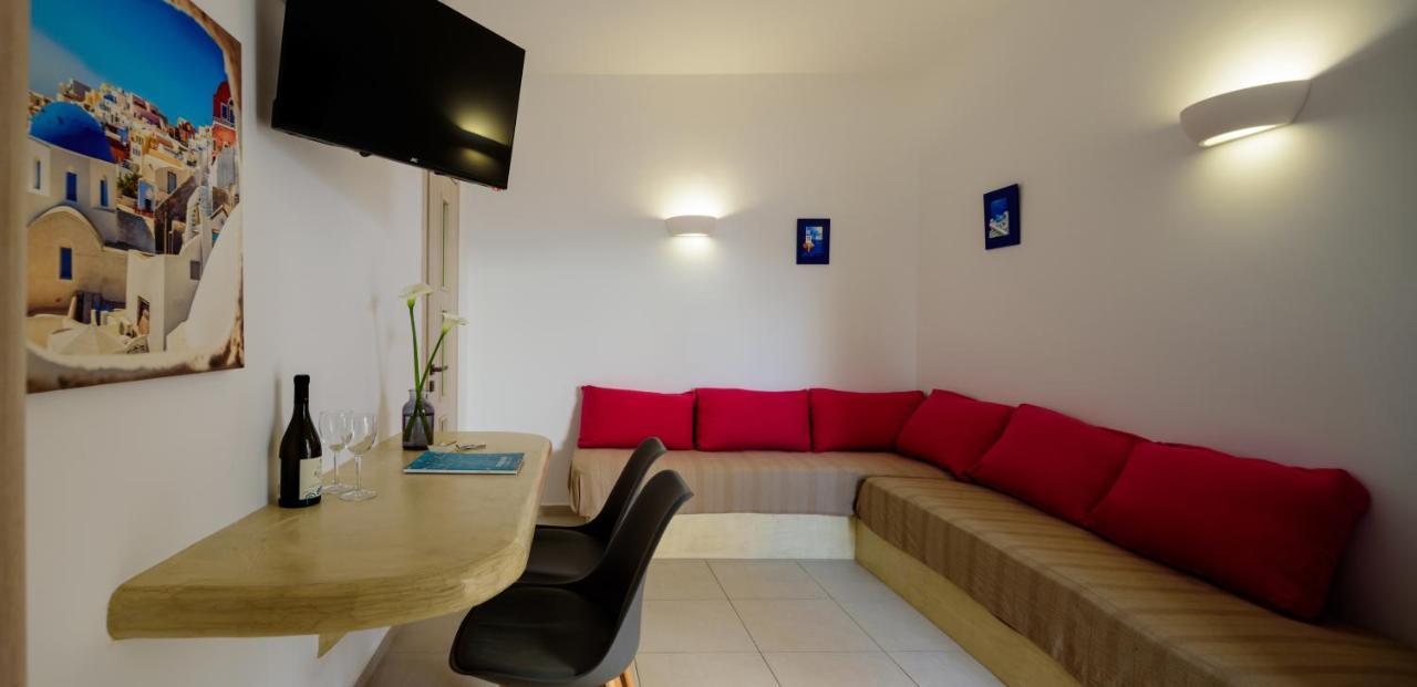 Appartamento Heart Of Oia - Private House With Jacuzzi Esterno foto