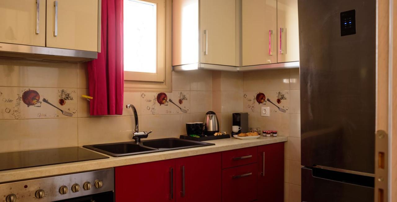 Appartamento Heart Of Oia - Private House With Jacuzzi Esterno foto